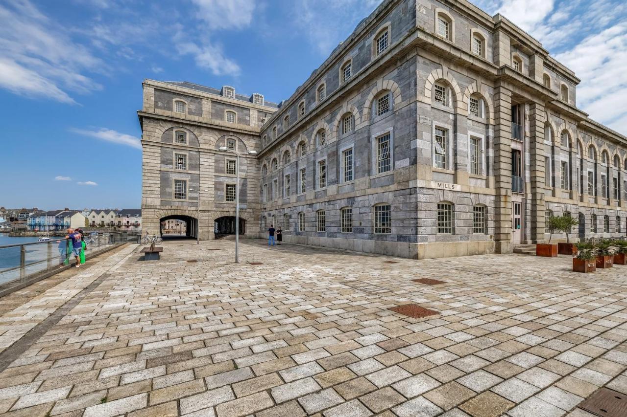 Luxury 2 Bed Apartment In Historic Royal William Yard Plymouth Exteriör bild