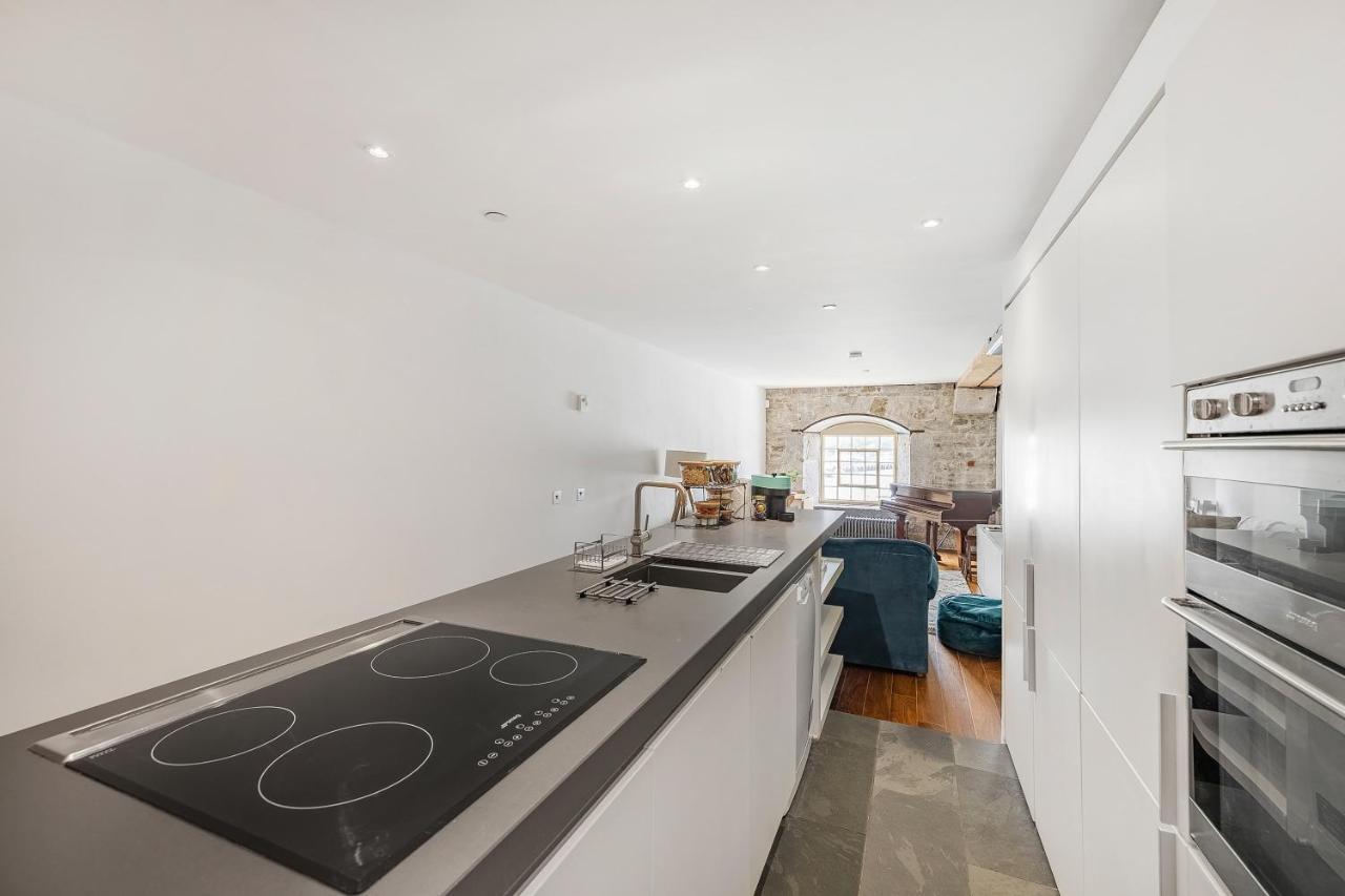 Luxury 2 Bed Apartment In Historic Royal William Yard Plymouth Exteriör bild